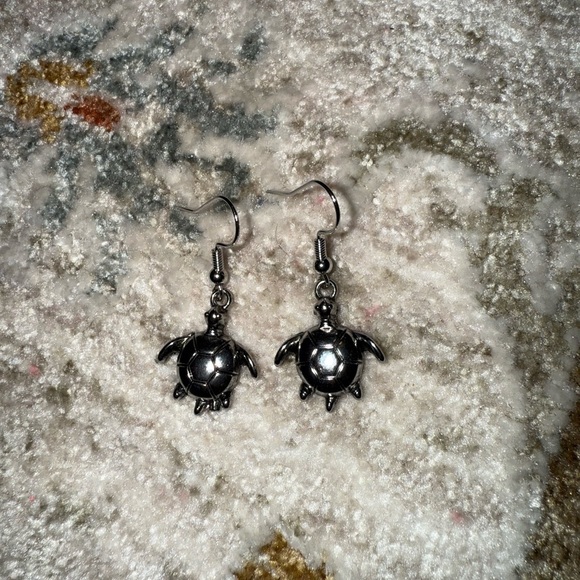 Handmade Silver Turtle Dangle Earrings - Picture 2 of 5
